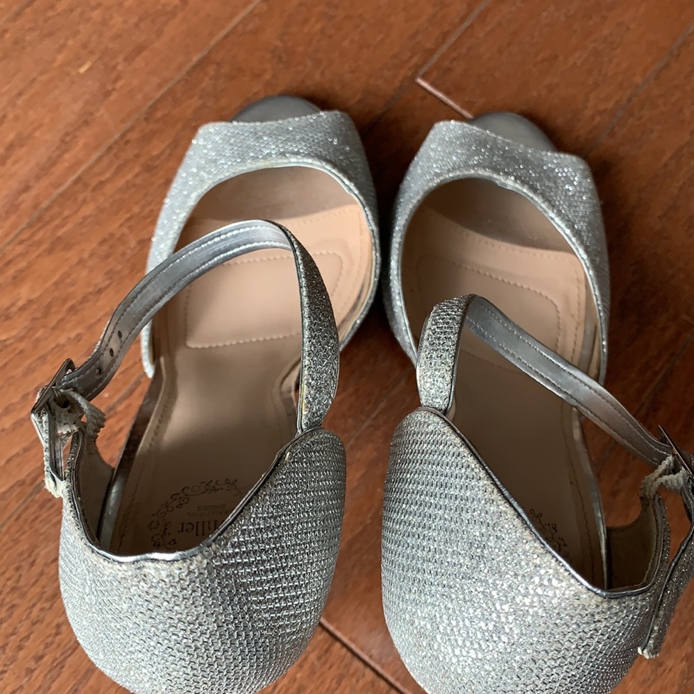 I. Miller Silver Glittery Ankle Strap Peep Toe Heels Prom Wedding Bridal 8.5 - Picture 10 of 16